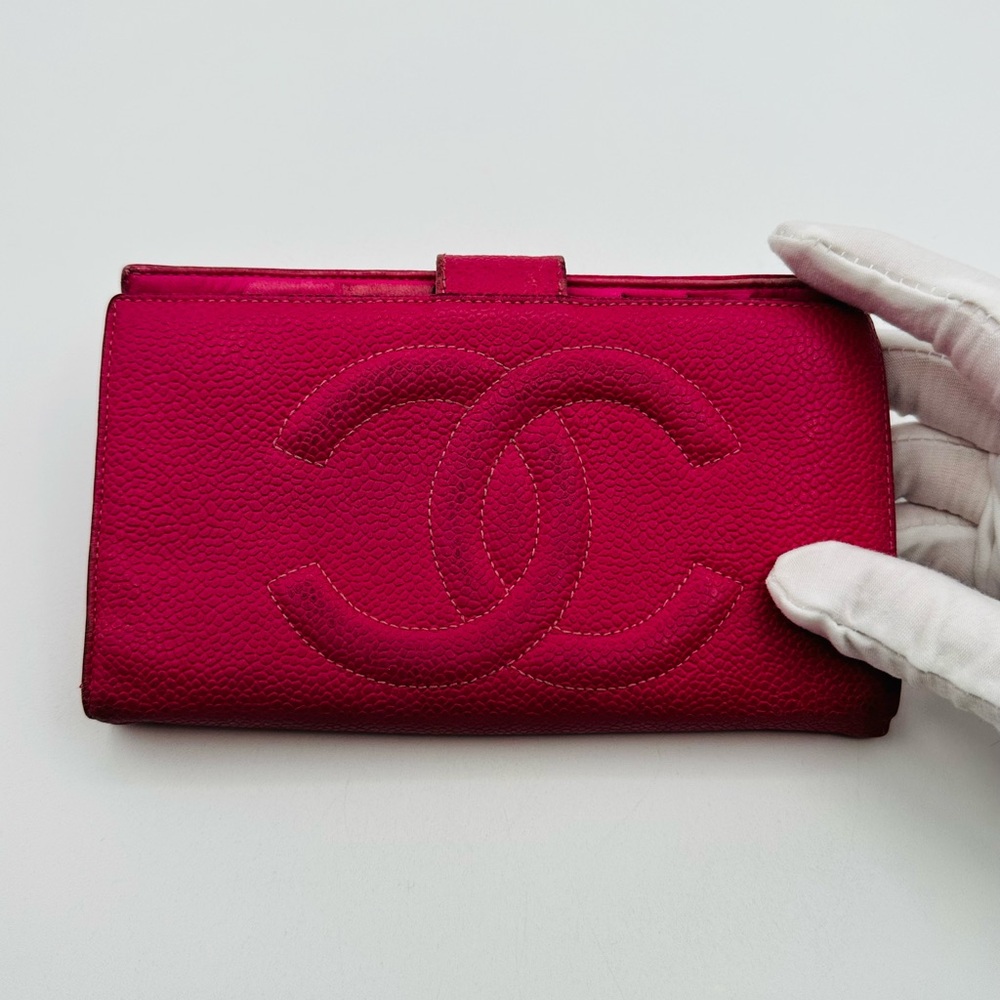 CHANEL Pink Wallet